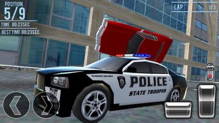 警車(chē)追擊撞毀汽車(chē)截圖(4)